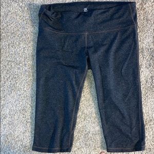GAP Fit capri leggings